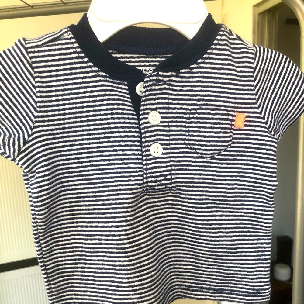 New Carter’s newborn shirt